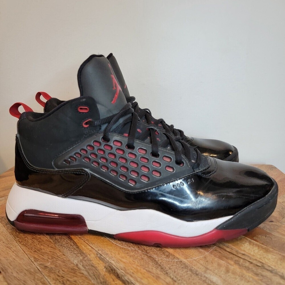 Jordan Maxin 200 Mens Size 11 Basketball Shoes Black Red White CD6107 001 2019